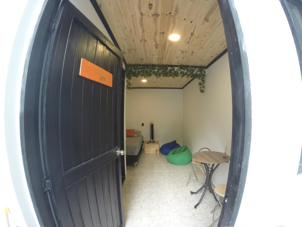 Blackpine Hostel Medellín Exteriér fotografie