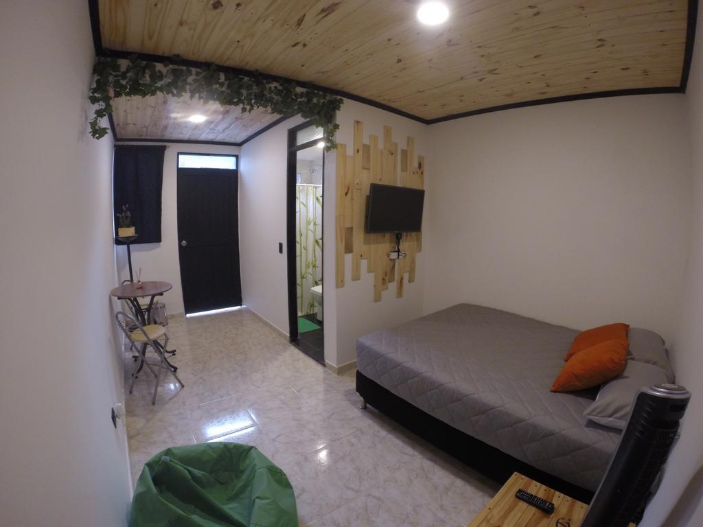 Blackpine Hostel Medellín Exteriér fotografie
