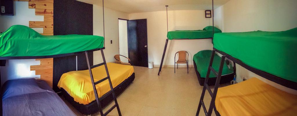 Blackpine Hostel Medellín Pokoj fotografie