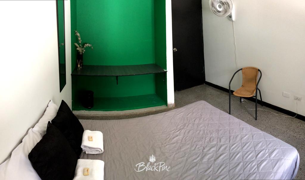 Blackpine Hostel Medellín Exteriér fotografie