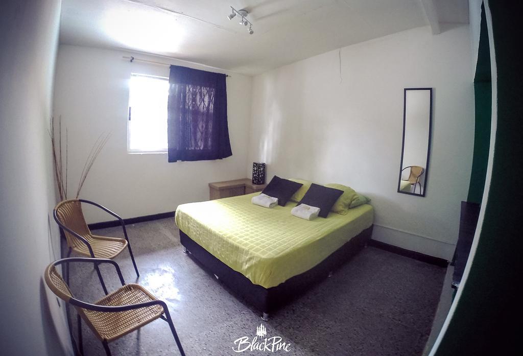Blackpine Hostel Medellín Exteriér fotografie