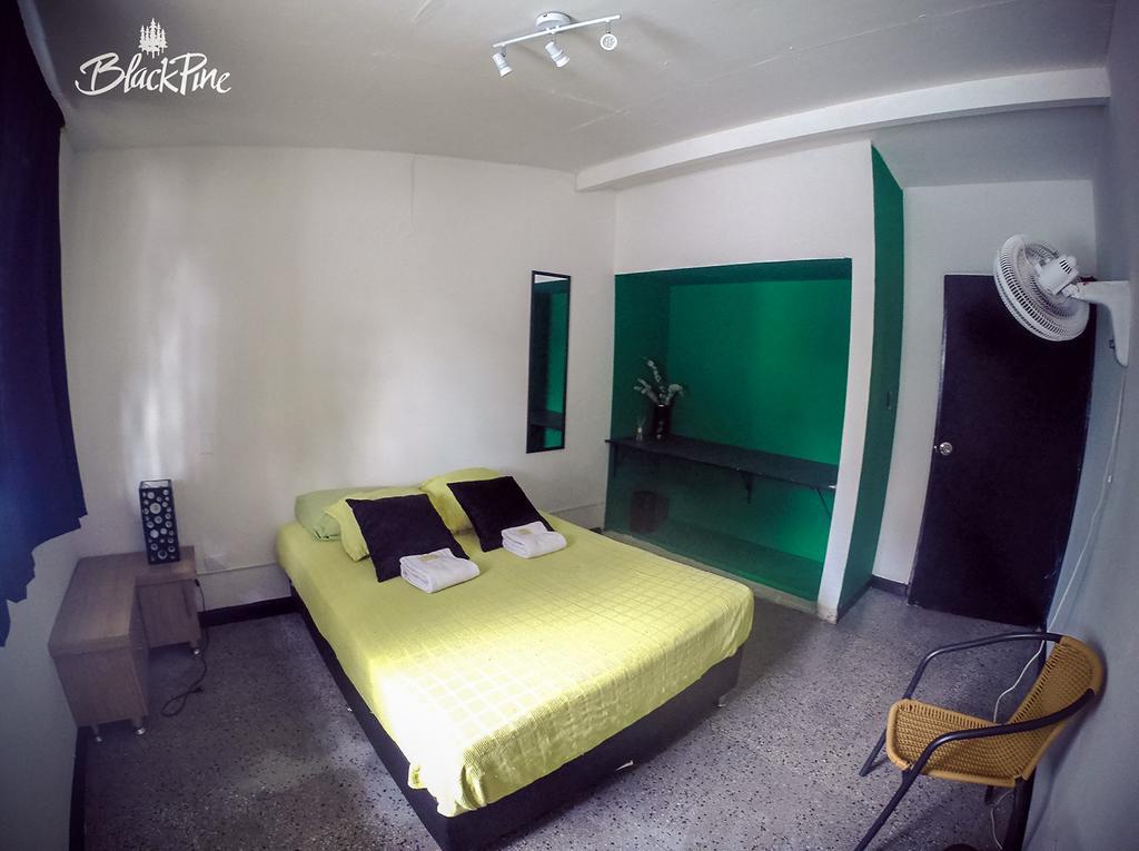 Blackpine Hostel Medellín Exteriér fotografie